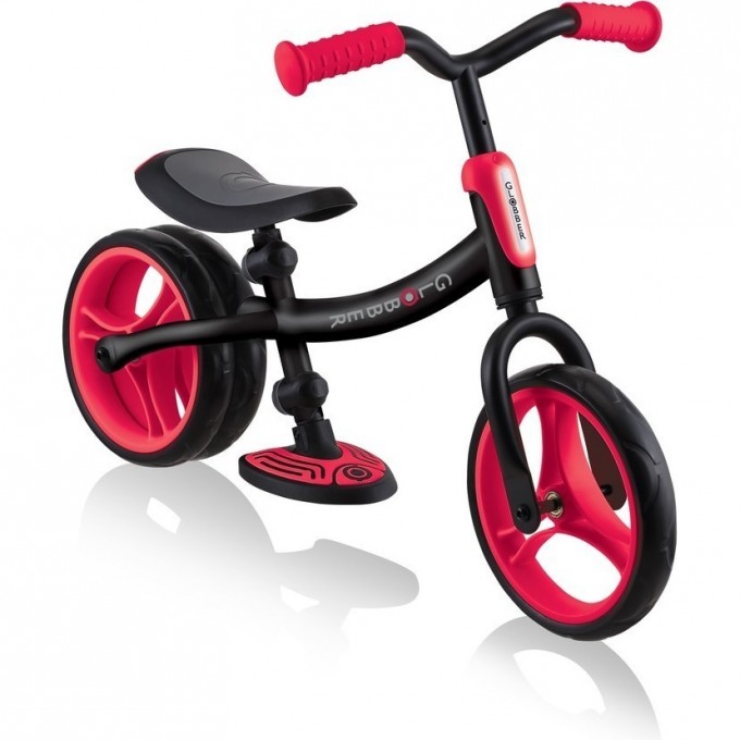 Беговел GLOBBER GO BIKE DUO Черно-красный 614-102 Беговел GLOBBER GO BIKE DUO Черно-красный 614-102